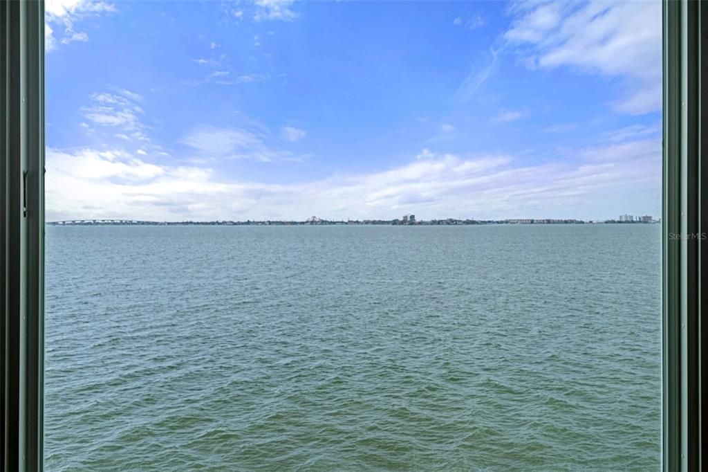 В аренду: $2,500 (2 спален, 2 ванн, 2210 Квадратных фут)