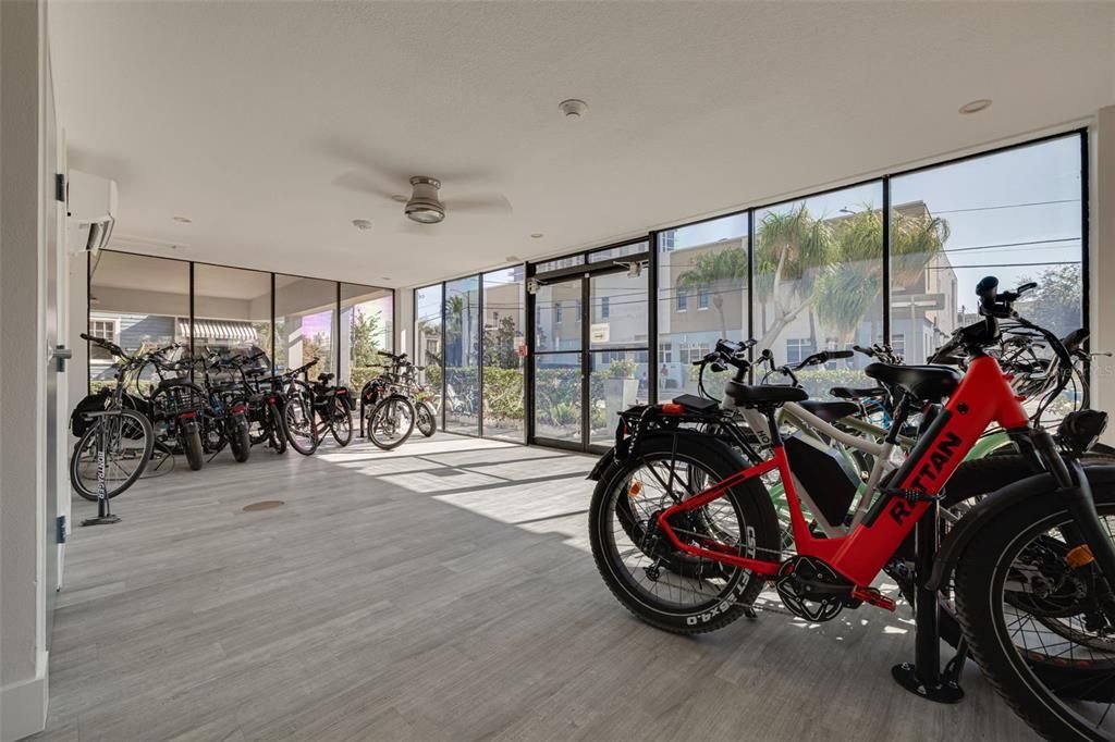 For Sale: $199,000 (1 beds, 1 baths, 850 Square Feet)