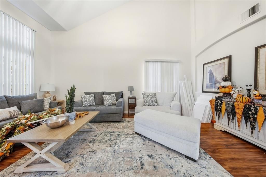 待售: $419,000 (4 贝兹, 3 浴室, 2365 平方英尺)