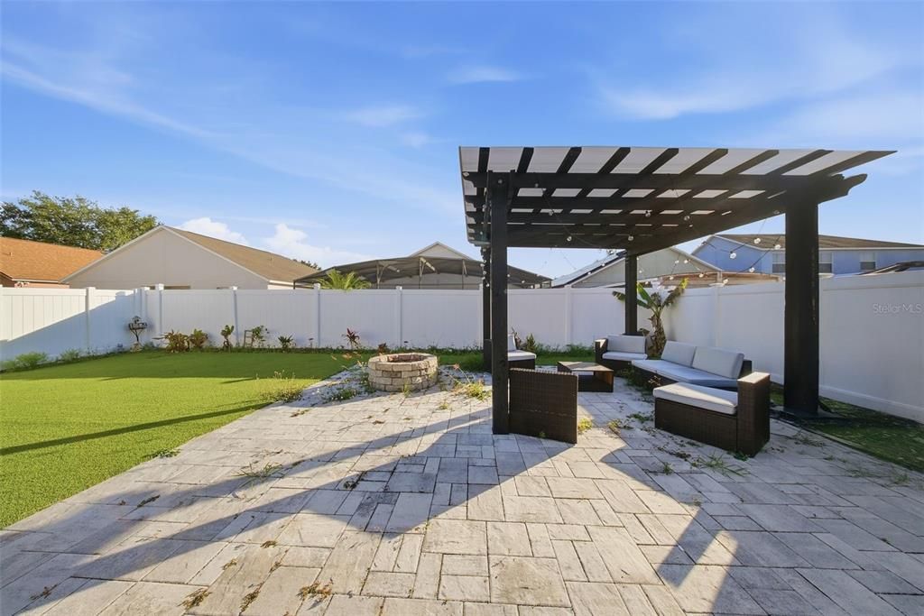 待售: $419,000 (4 贝兹, 3 浴室, 2365 平方英尺)