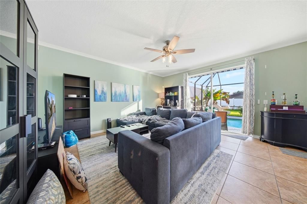 待售: $419,000 (4 贝兹, 3 浴室, 2365 平方英尺)