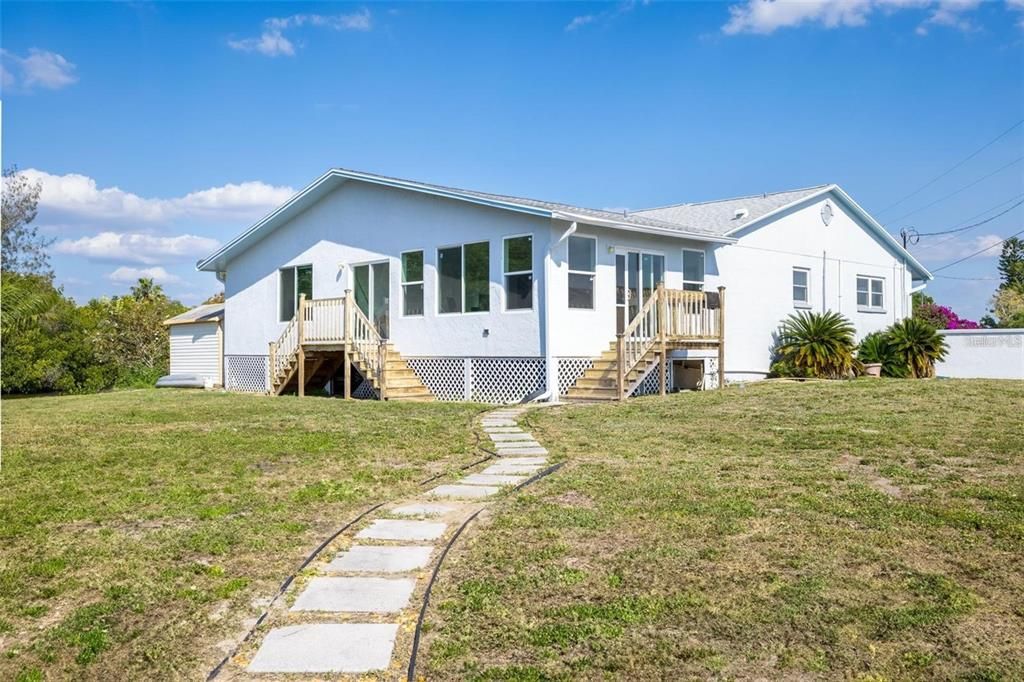 En Venta: $599,000 (3 camas, 2 baños, 2433 Pies cuadrados)