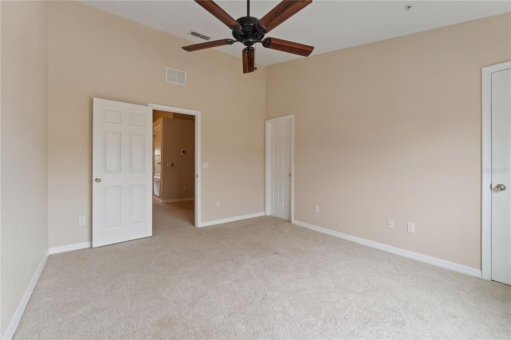 For Sale: $279,900 (3 beds, 2 baths, 1450 Square Feet)