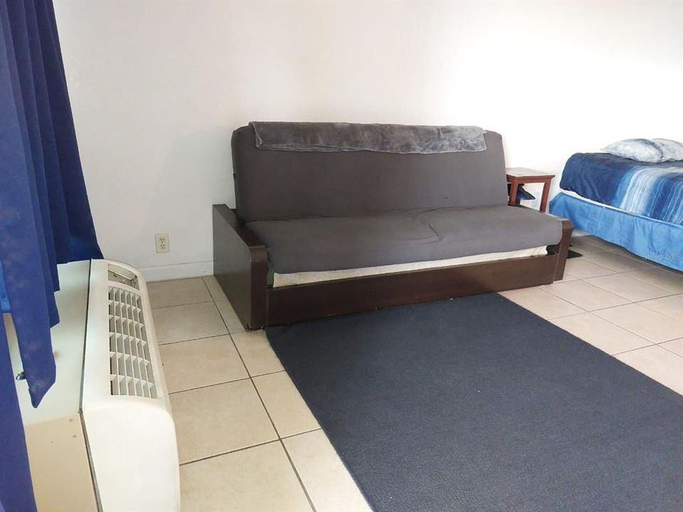 待售: $70,000 (0 贝兹, 1 浴室, 300 平方英尺)