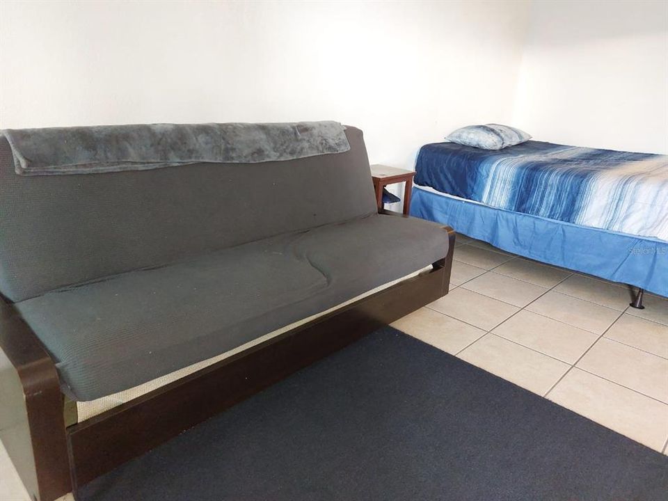 待售: $70,000 (0 贝兹, 1 浴室, 300 平方英尺)