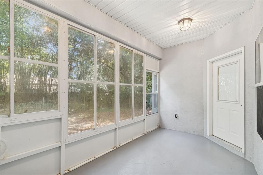 En Venta: $325,000 (3 camas, 2 baños, 1697 Pies cuadrados)