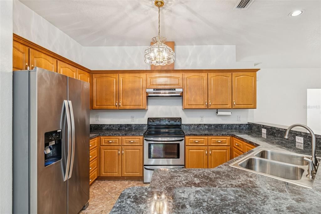 En Venta: $325,000 (3 camas, 2 baños, 1697 Pies cuadrados)