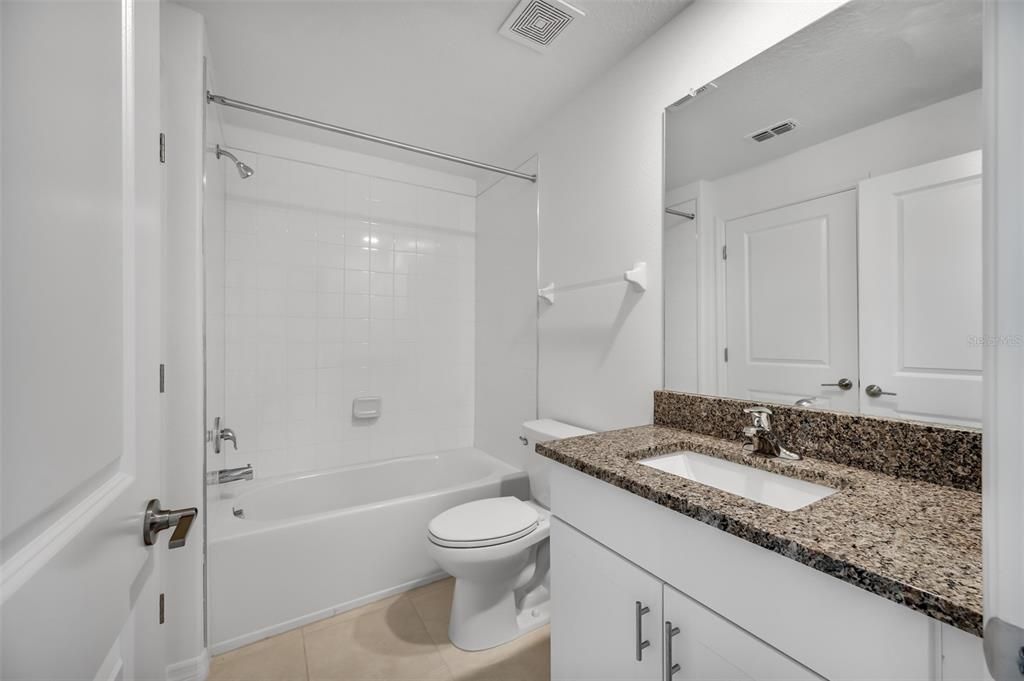 В аренду: $2,090 (3 спален, 2 ванн, 1787 Квадратных фут)