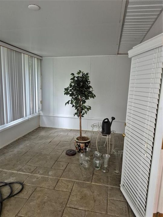 出租: $1,800 (3 贝兹, 2 浴室, 1483.5 平方英尺)