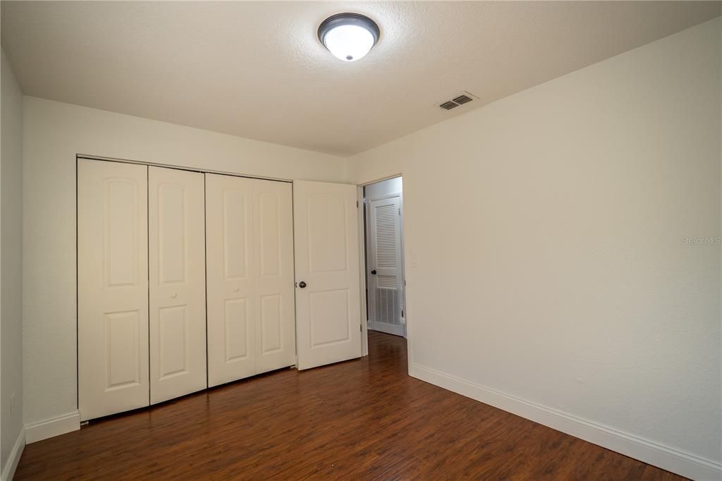 For Sale: $199,900 (3 beds, 1 baths, 1092 Square Feet)