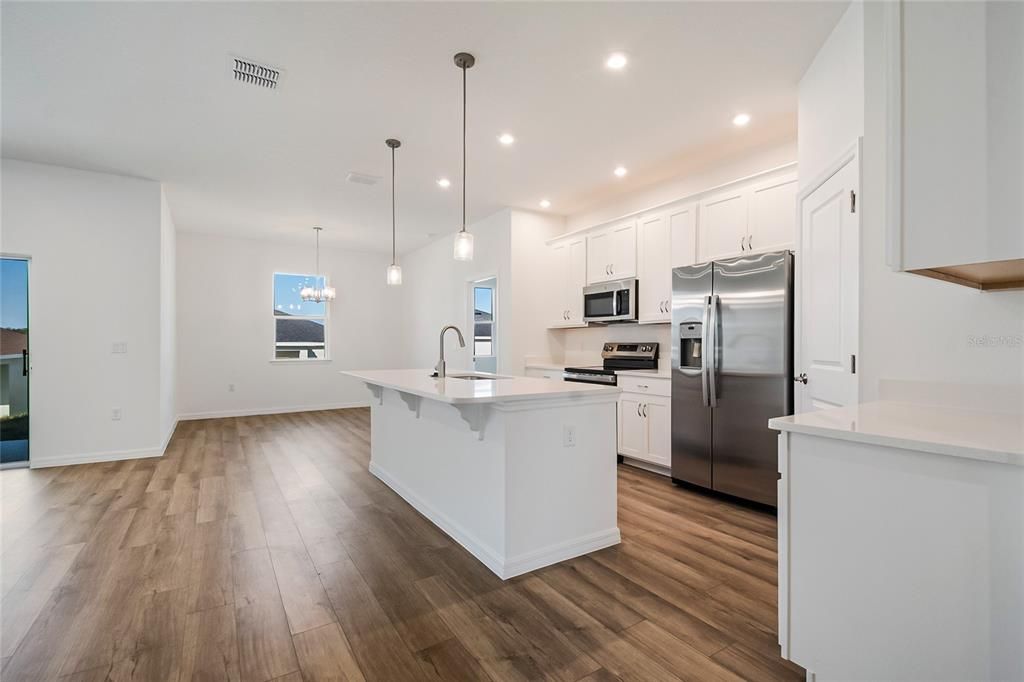 For Rent: $2,150 (3 beds, 2 baths, 1589 Square Feet)