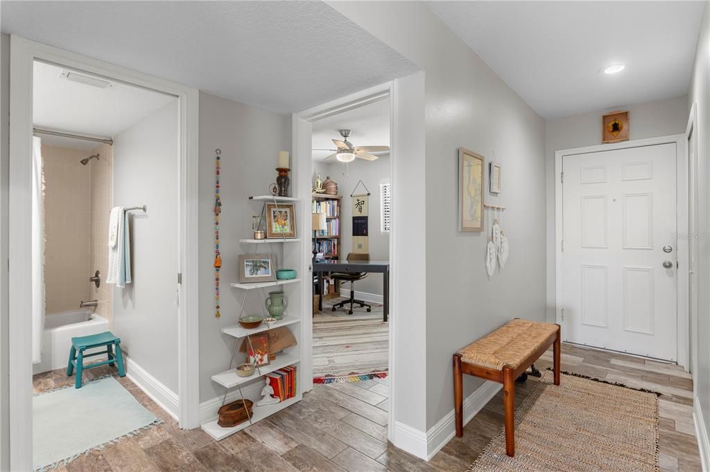 For Sale: $349,900 (2 beds, 12 baths, 1095 Square Feet)