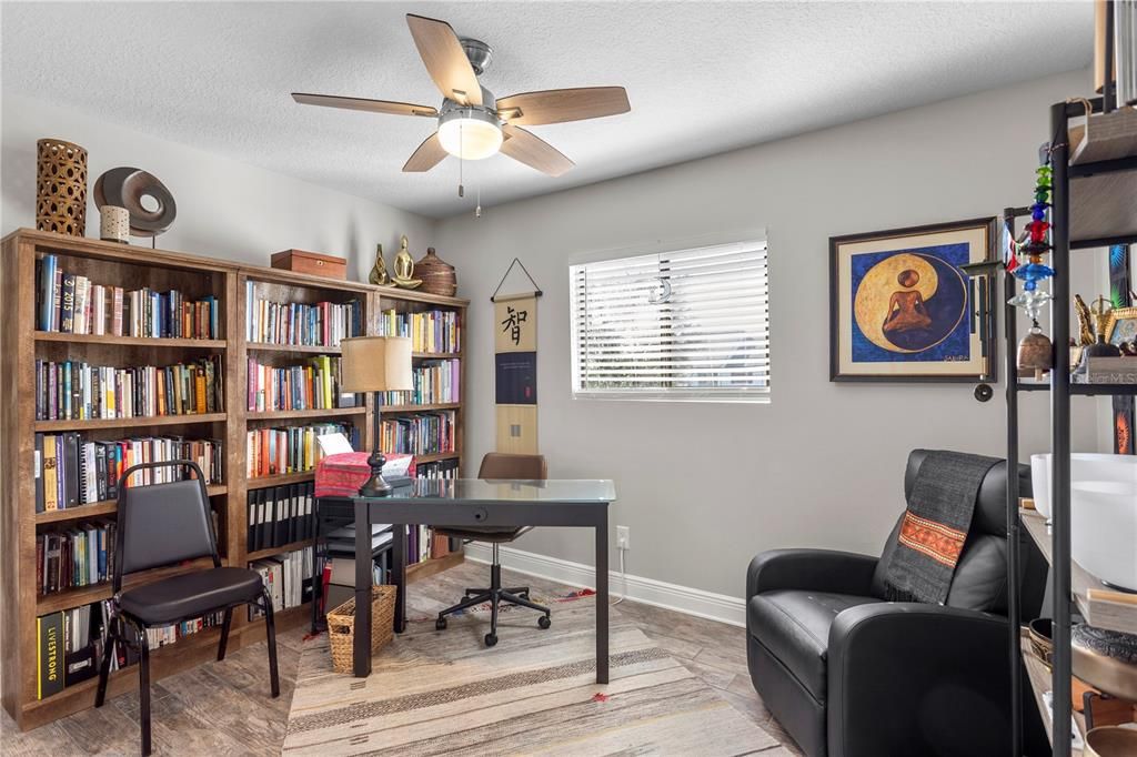 For Sale: $349,900 (2 beds, 12 baths, 1095 Square Feet)