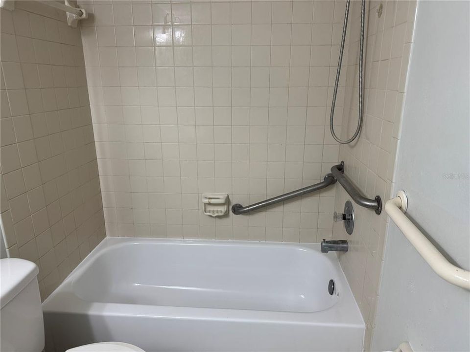 En Renta: $1,300 (2 camas, 1 baños, 1008 Pies cuadrados)