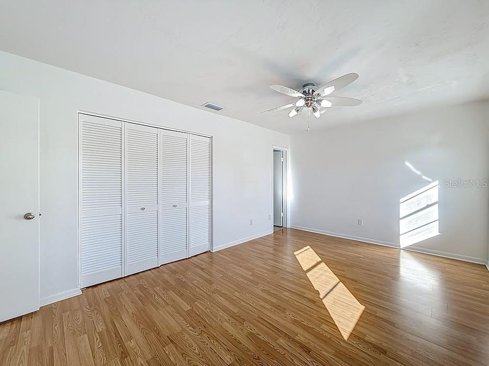 En Venta: $487,000 (3 camas, 2 baños, 1276 Pies cuadrados)