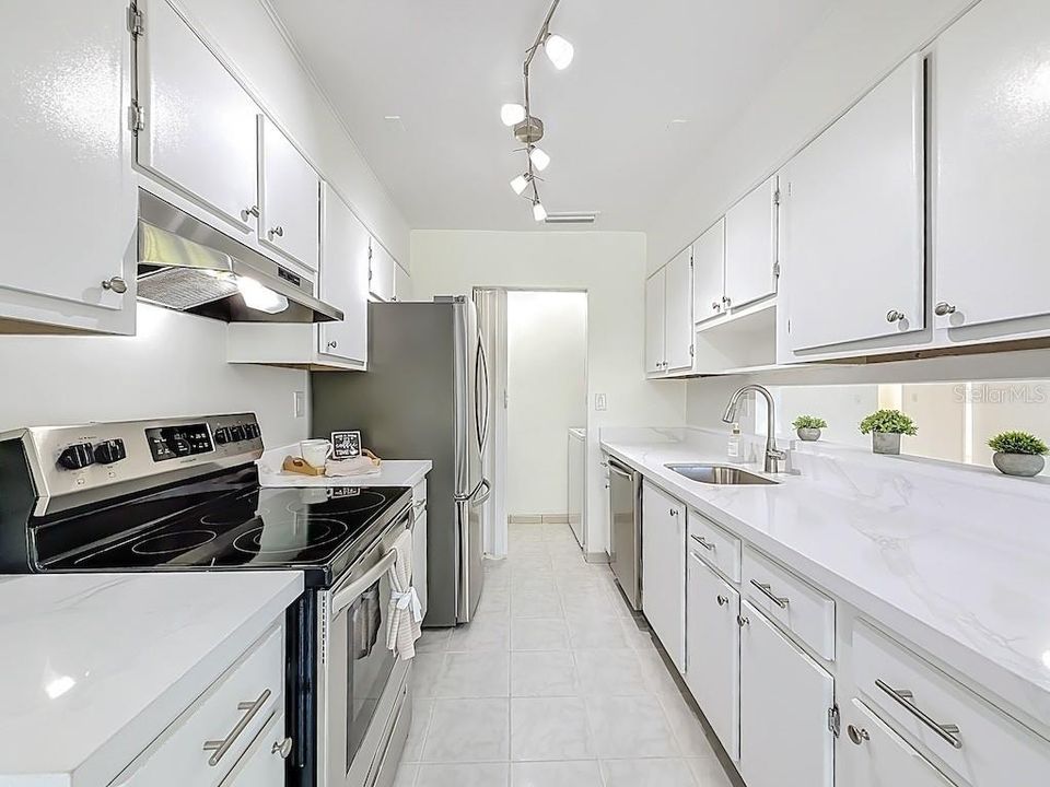 En Venta: $487,000 (3 camas, 2 baños, 1276 Pies cuadrados)