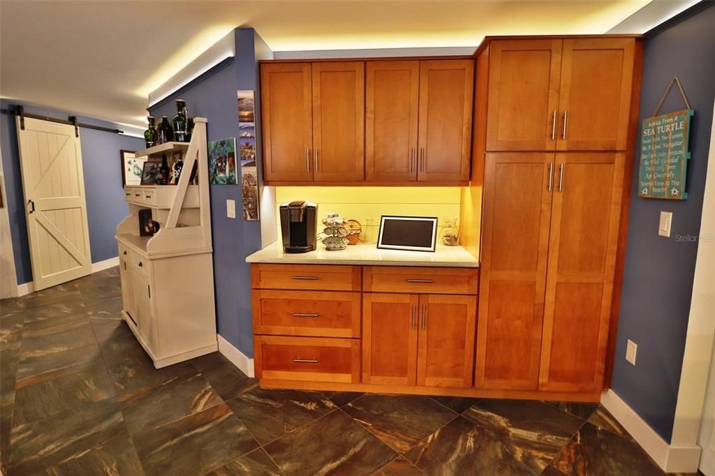 На продажу: $799,000 (3 спален, 3 ванн, 2243 Квадратных фут)