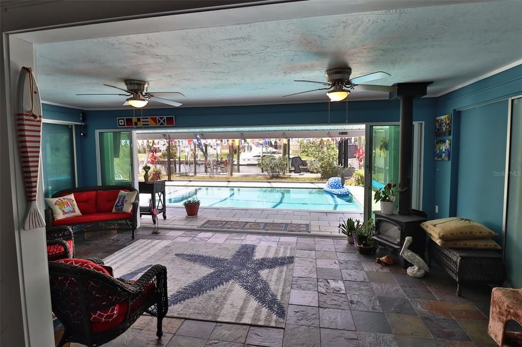 На продажу: $799,000 (3 спален, 3 ванн, 2243 Квадратных фут)