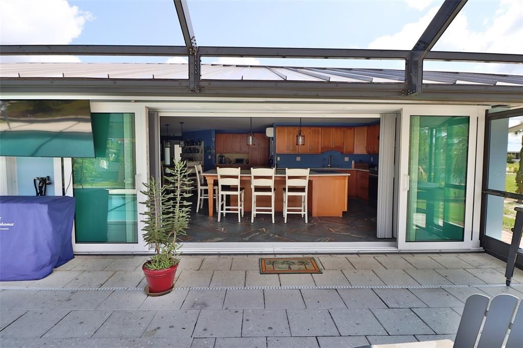 На продажу: $799,000 (3 спален, 3 ванн, 2243 Квадратных фут)