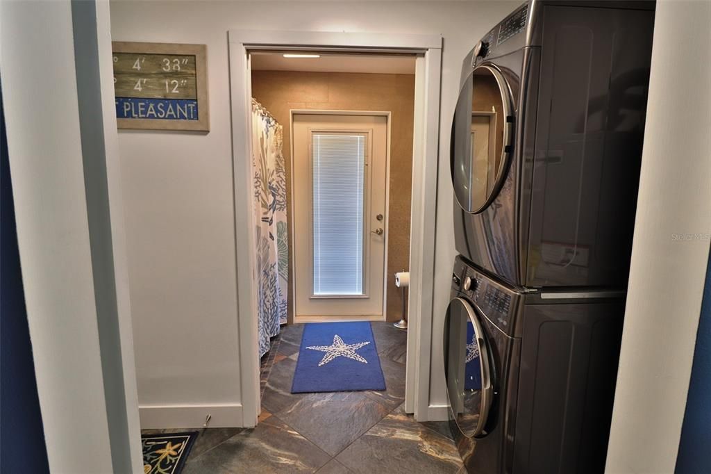 На продажу: $799,000 (3 спален, 3 ванн, 2243 Квадратных фут)