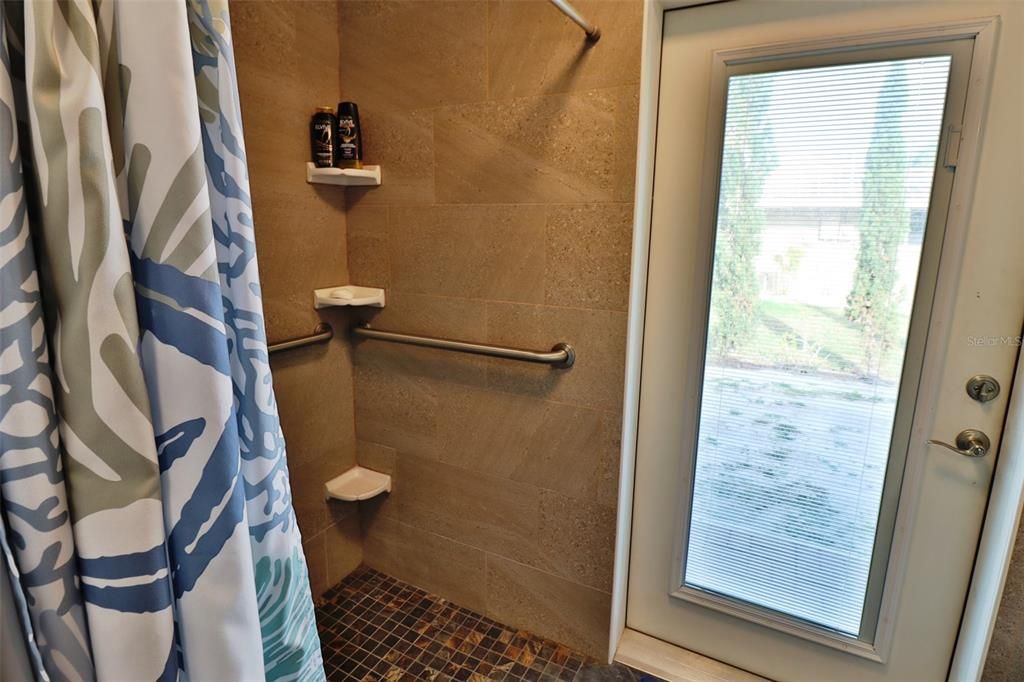 На продажу: $799,000 (3 спален, 3 ванн, 2243 Квадратных фут)