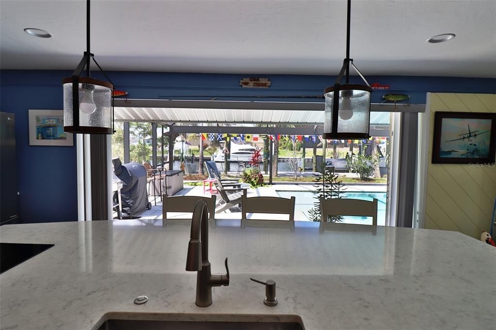 На продажу: $799,000 (3 спален, 3 ванн, 2243 Квадратных фут)