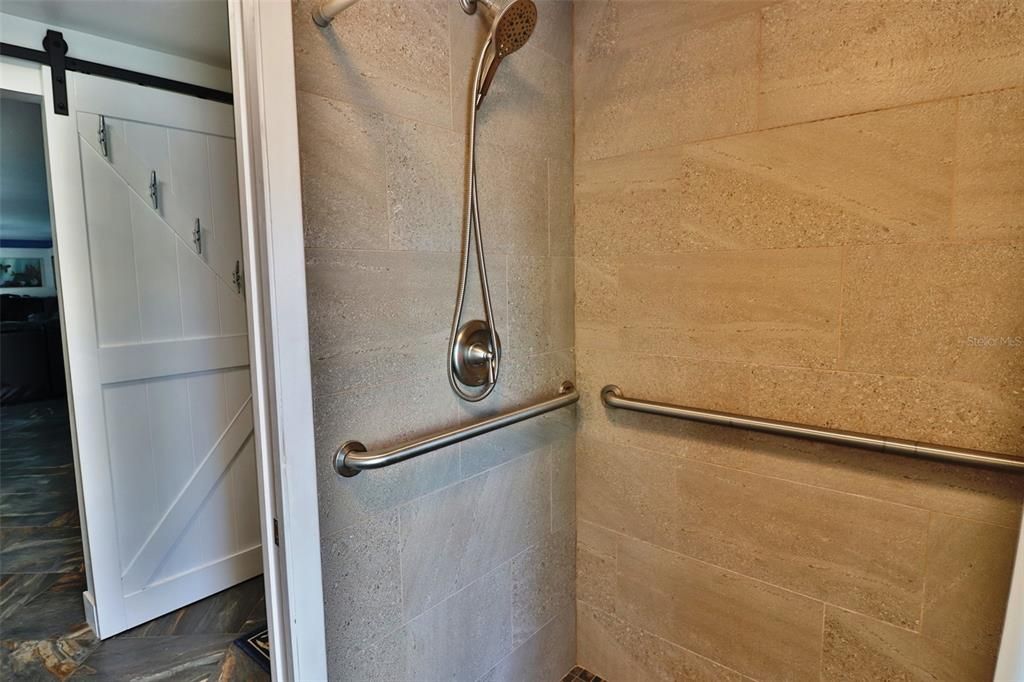 На продажу: $799,000 (3 спален, 3 ванн, 2243 Квадратных фут)