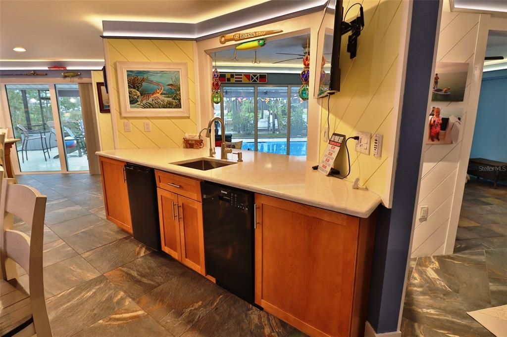 На продажу: $799,000 (3 спален, 3 ванн, 2243 Квадратных фут)