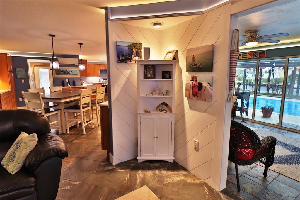 На продажу: $799,000 (3 спален, 3 ванн, 2243 Квадратных фут)