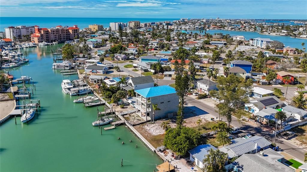 待售: $869,900 (0.14 acres)