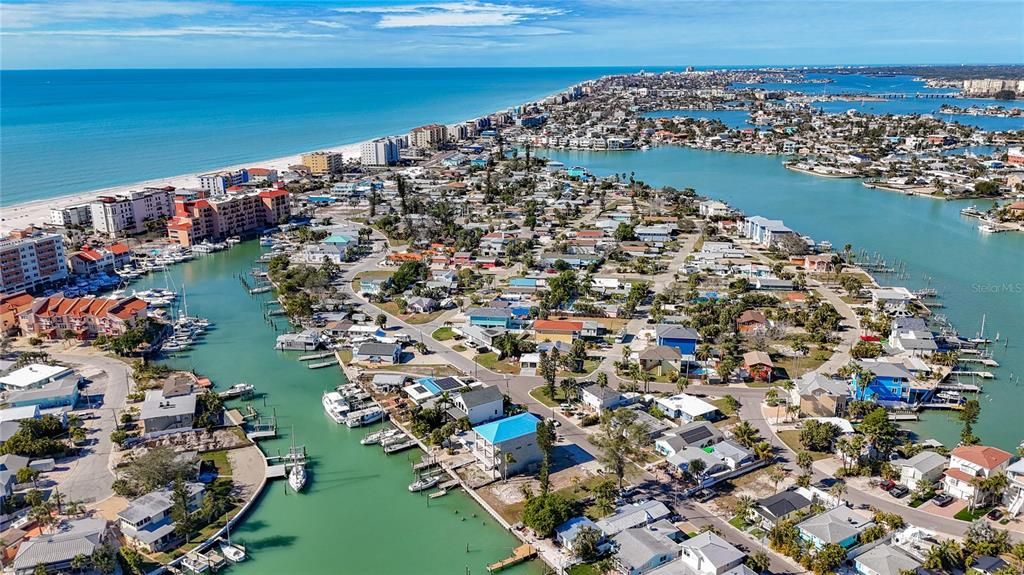 待售: $869,900 (0.14 acres)
