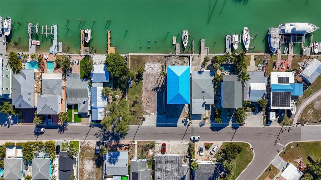 待售: $869,900 (0.14 acres)