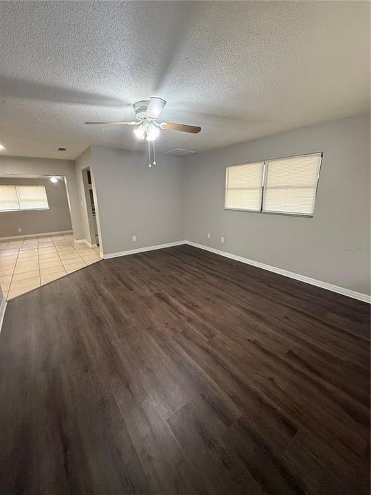 В аренду: $2,095 (3 спален, 1 ванн, 1225 Квадратных фут)