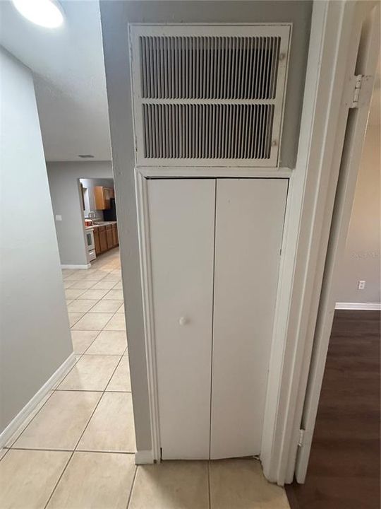 В аренду: $2,095 (3 спален, 1 ванн, 1225 Квадратных фут)