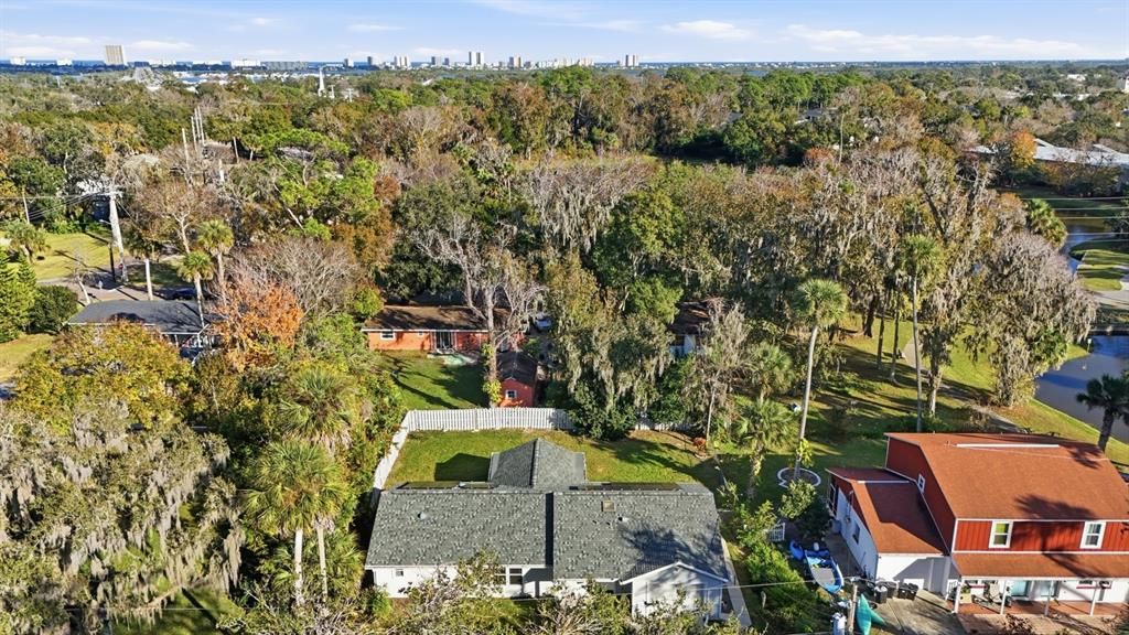 На продажу: $270,000 (2 спален, 2 ванн, 1196 Квадратных фут)