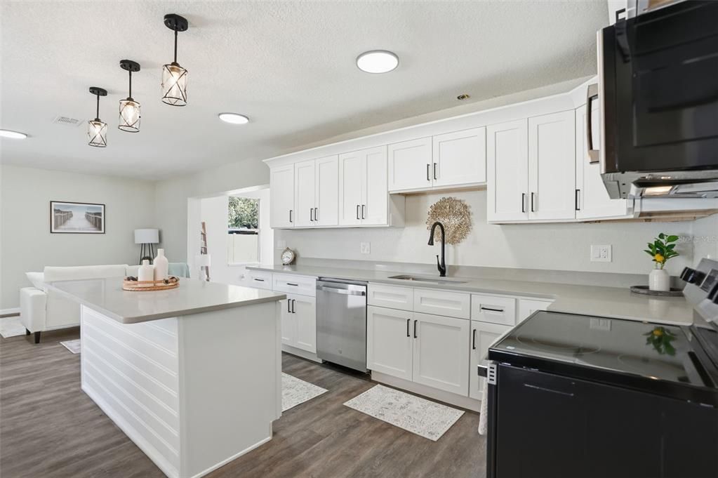 En Venta: $219,950 (3 camas, 2 baños, 1716 Pies cuadrados)