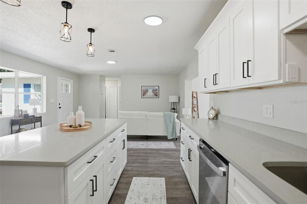 En Venta: $219,950 (3 camas, 2 baños, 1716 Pies cuadrados)