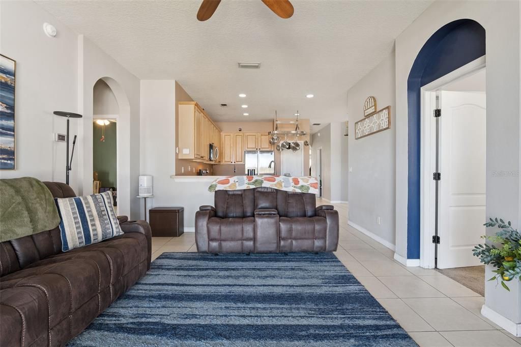 For Sale: $385,000 (3 beds, 2 baths, 1860 Square Feet)