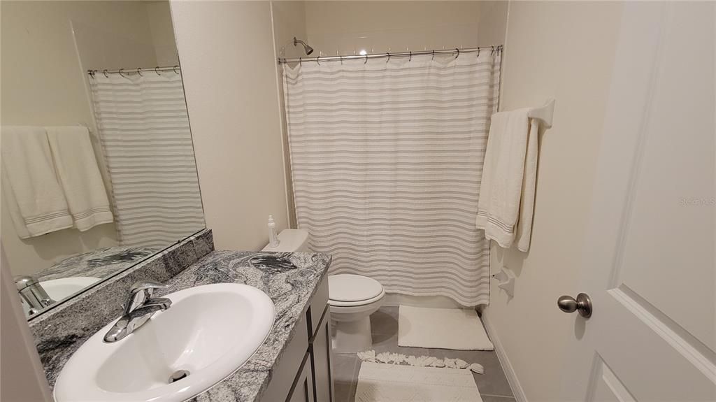 For Sale: $305,000 (3 beds, 2 baths, 1673 Square Feet)