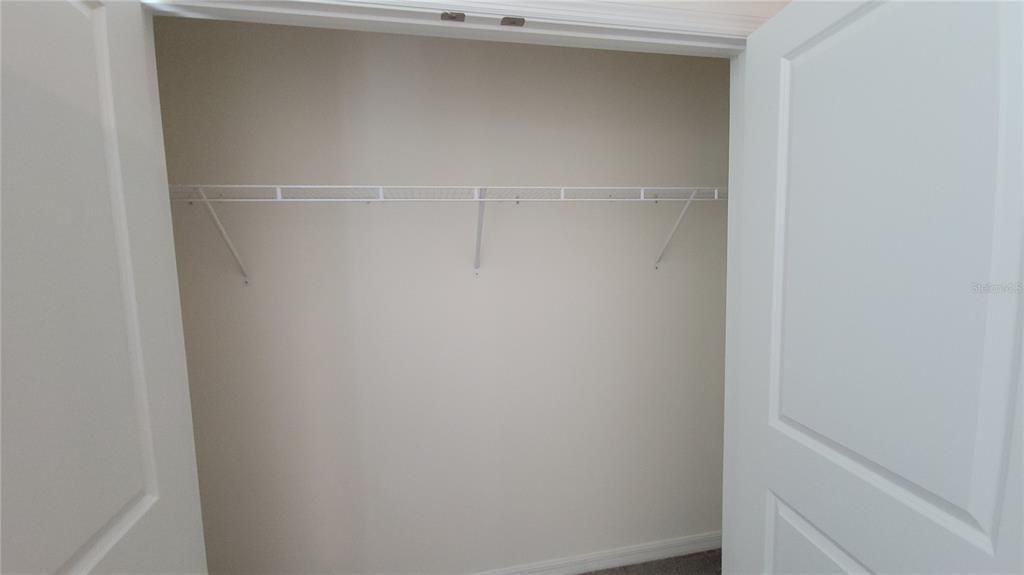 For Sale: $305,000 (3 beds, 2 baths, 1673 Square Feet)