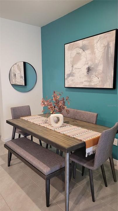 For Sale: $305,000 (3 beds, 2 baths, 1673 Square Feet)