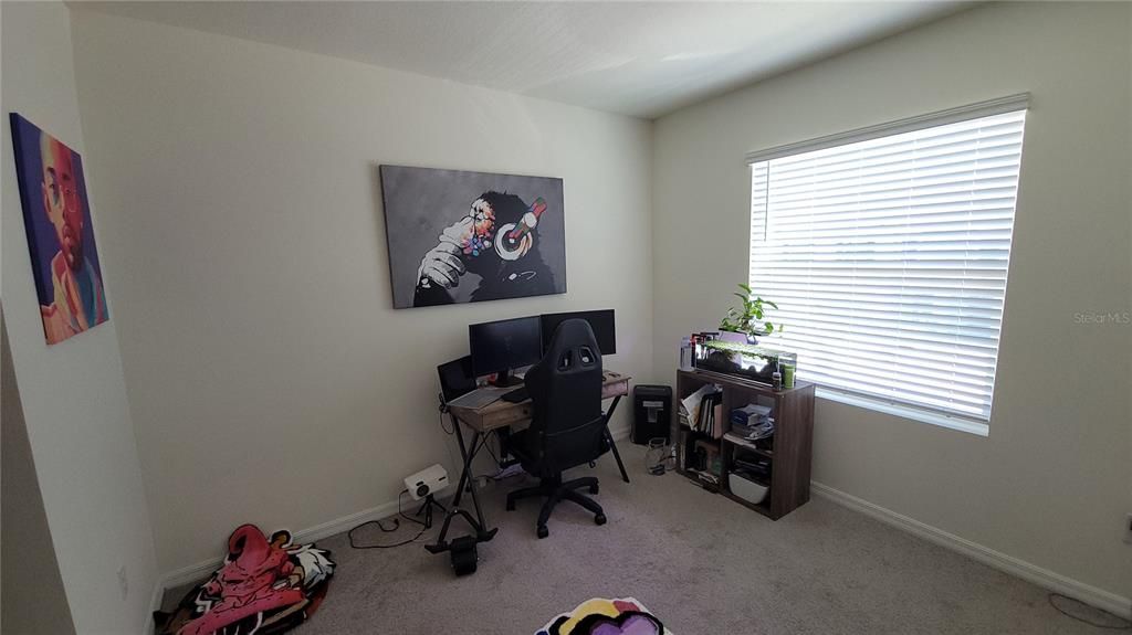 For Sale: $305,000 (3 beds, 2 baths, 1673 Square Feet)