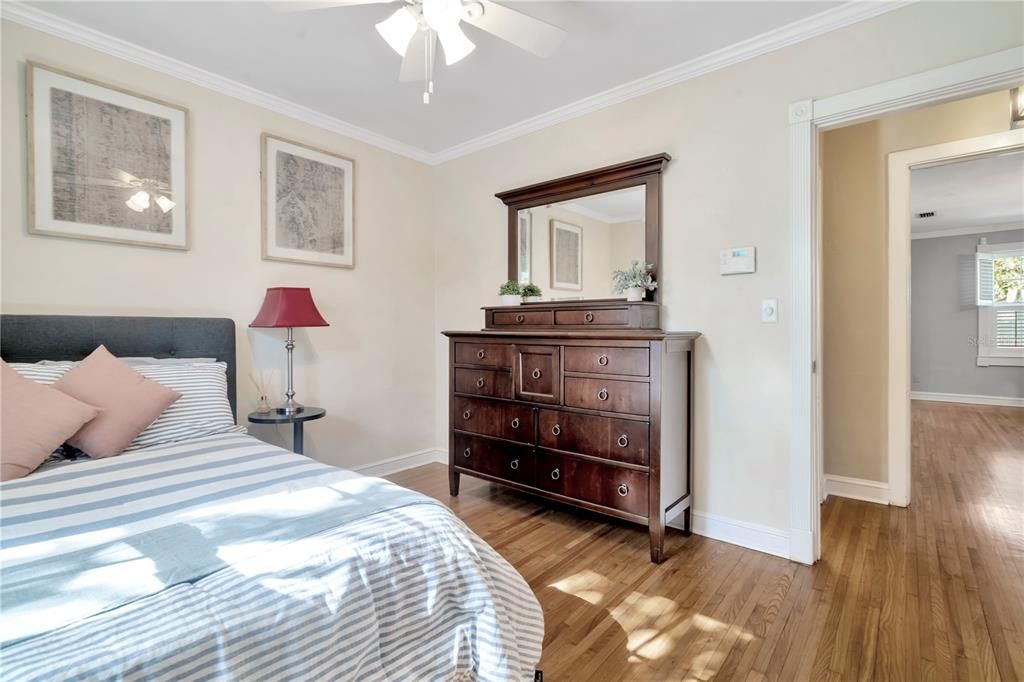 出租: $6,495 (3 贝兹, 2 浴室, 1913 平方英尺)