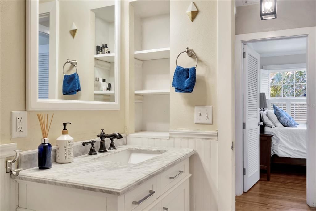 出租: $6,495 (3 贝兹, 2 浴室, 1913 平方英尺)