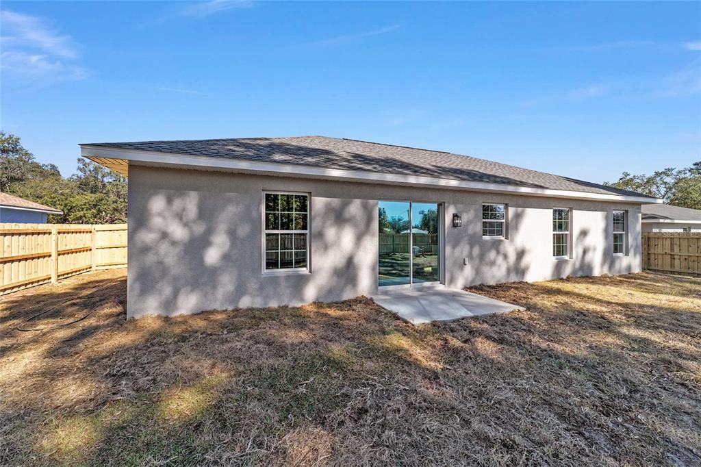 Activo con contrato: $245,000 (3 camas, 2 baños, 1318 Pies cuadrados)