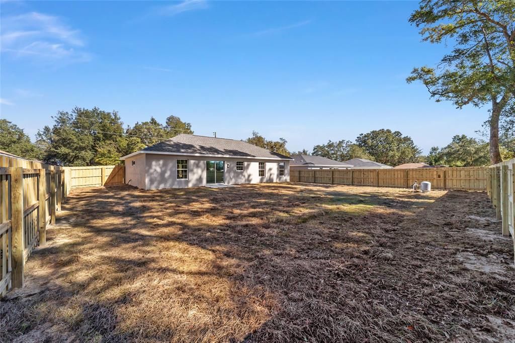 Activo con contrato: $245,000 (3 camas, 2 baños, 1318 Pies cuadrados)