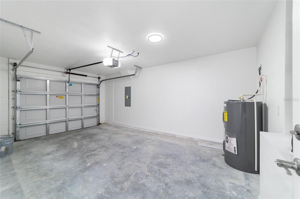 Activo con contrato: $245,000 (3 camas, 2 baños, 1318 Pies cuadrados)