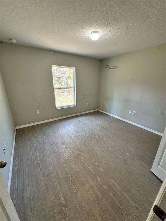 На продажу: $165,000 (3 спален, 2 ванн, 1263 Квадратных фут)