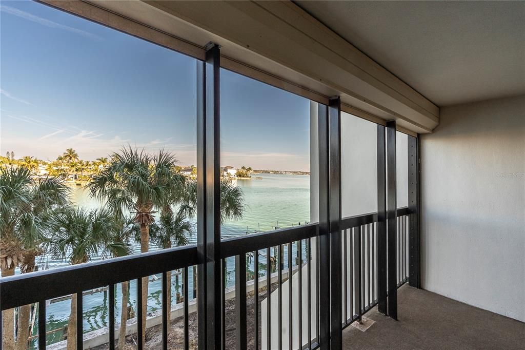 For Rent: $3,800 (2 beds, 2 baths, 1175 Square Feet)