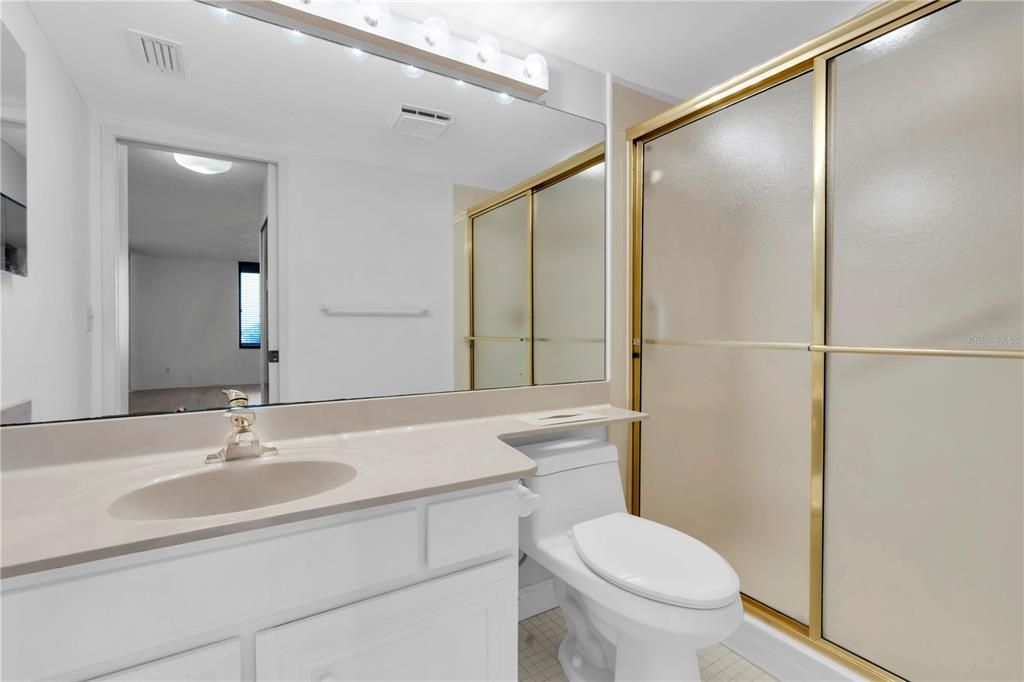 For Rent: $3,800 (2 beds, 2 baths, 1175 Square Feet)